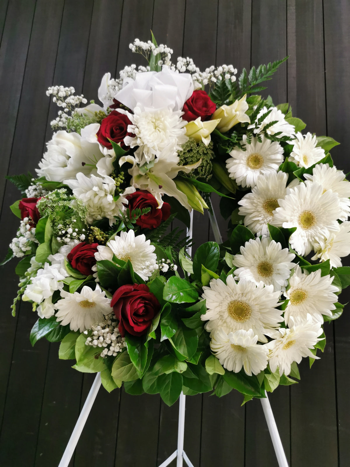 Red Touch Wreath